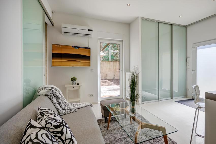 Cozy Modern Apartment With Garden In The Center Next To Oktoberfest München Buitenkant foto